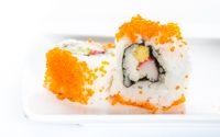 Uramaki Tobiko